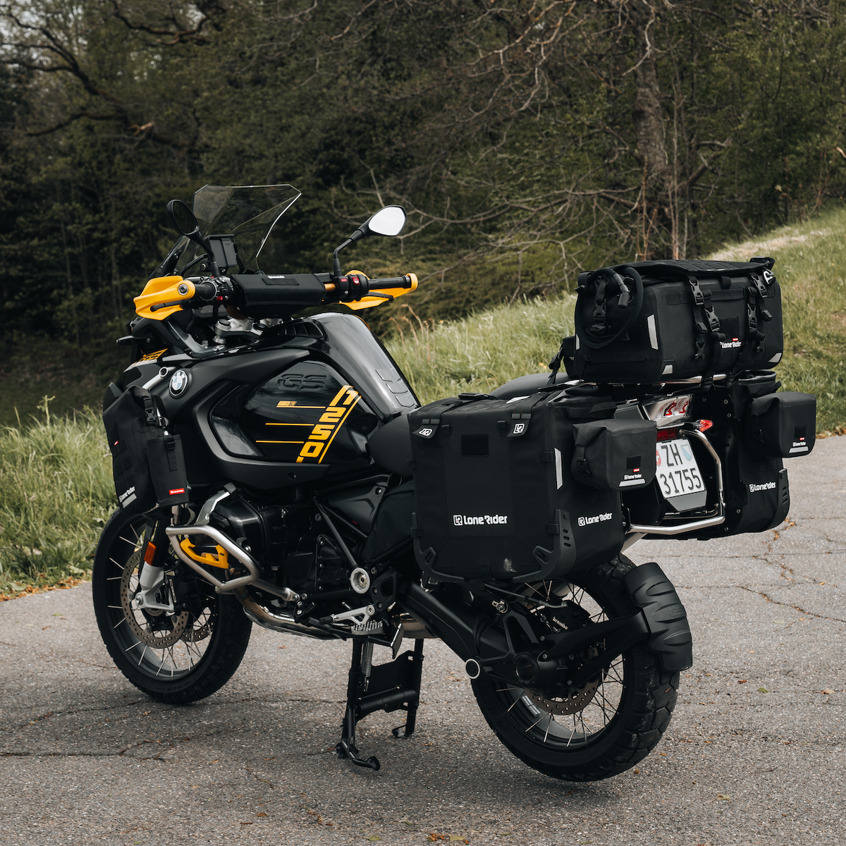 8 Reasons Semi-Rigid Outperforms Hard Case ADV Luggage