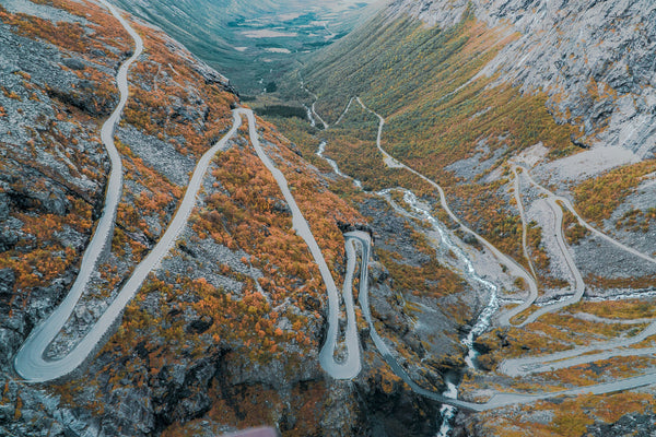 地域別ADVバイクツアー：ノルウェーのベストルート