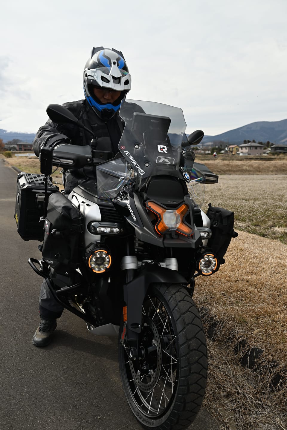 MTL9 Motorcycle Lights – The World's Smartest Motorcycle Auxiliary